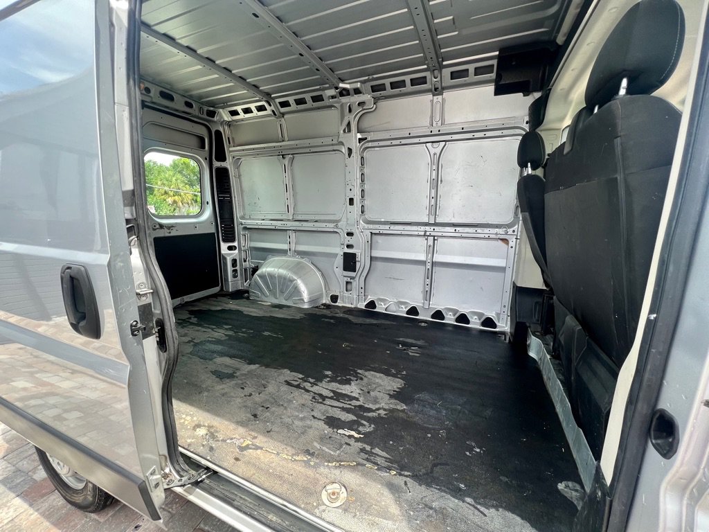 Used 2015 RAM ProMaster 1500 w/ Mopar Trailer Tow Group FWD image 17