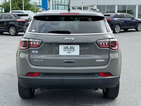 Used 2023 Jeep Compass Latitude AWD/4WD image 12