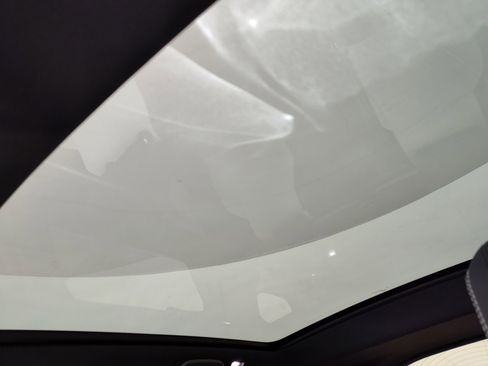 Certified 2025 Land Rover Discovery Sport Dynamic SE image 12