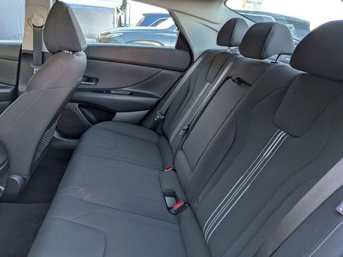 Certified 2024 Hyundai Elantra SEL w/ Convenience Package image 29