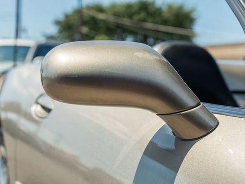 Used 2002 Chevrolet Corvette Convertible w/ Preferred Equipment Group2 image 12