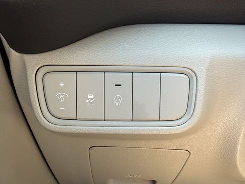 Used 2024 Kia Soul LX FWD image 30