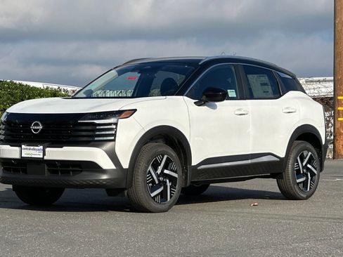 New 2026 Nissan Kicks SV image 8