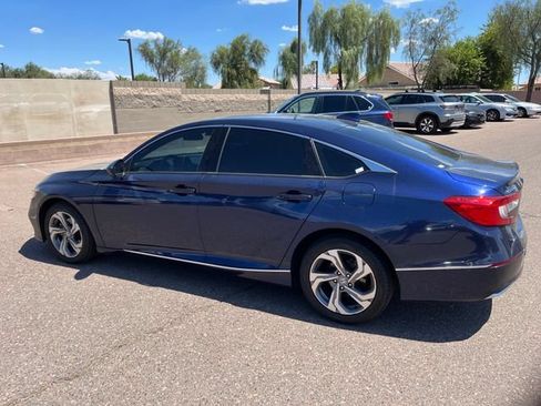 Used 2020 Honda Accord EX image 4