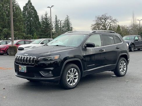 Used 2020 Jeep Cherokee Latitude Plus image 8