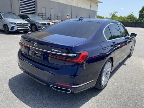 Used 2021 BMW 745e xDrive w/ Premium Package AWD/4WD image 16