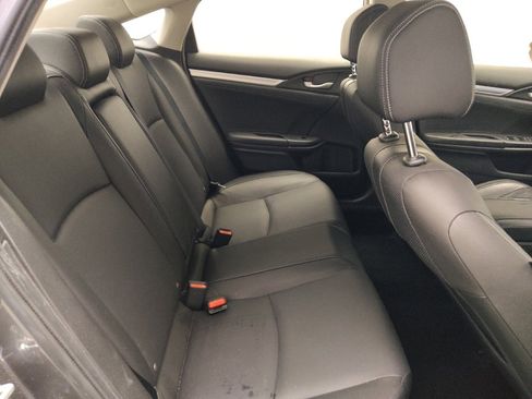 Used 2018 Honda Civic Touring image 19
