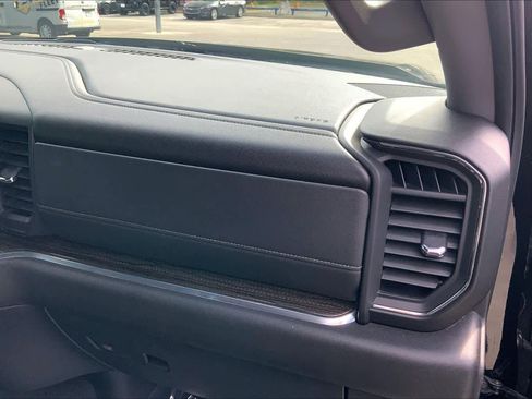 Certified 2025 Chevrolet Silverado 1500 LT image 19