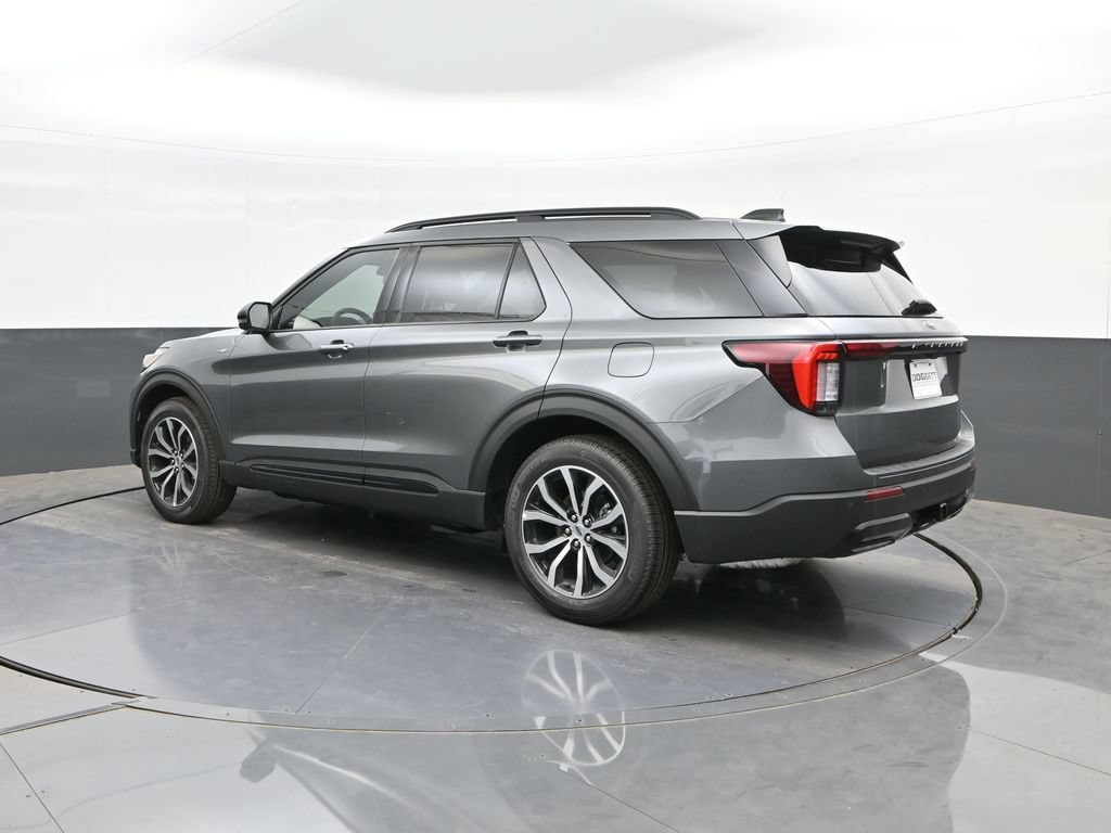 New 2026 Ford Explorer ST-Line w/ Premium Package RWD image 5