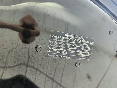 Used 2025 Mercedes-Benz GLA 250 4MATIC image 70