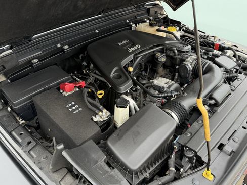 Used 2020 Jeep Wrangler Unlimited Sport image 14