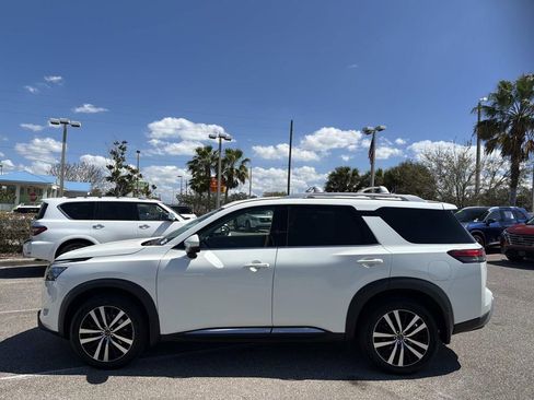 Certified 2023 Nissan Pathfinder Platinum image 7