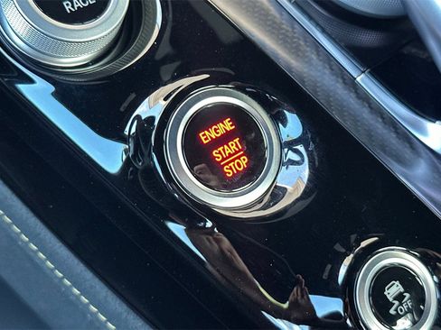 Used 2019 Mercedes-Benz AMG GT R image 23