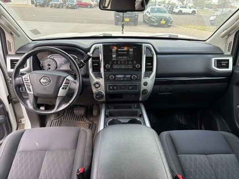 Used 2021 Nissan Titan SV w/ SV Convenience Package image 13