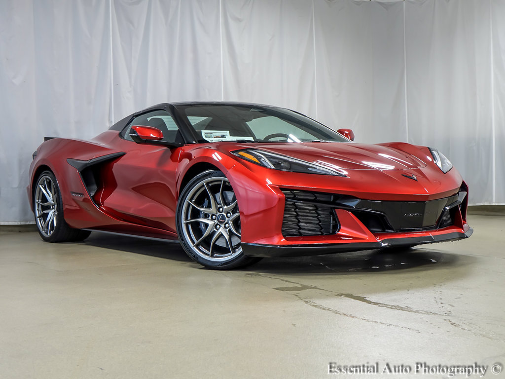 Used 2027 Chevrolet Corvette Grand Sport RWD image 2