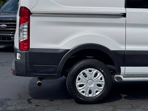 Used 2022 Ford Transit 250 Low Roof w/ Exterior Upgrade Package RWD image 30