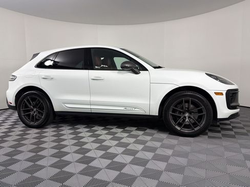Certified 2023 Porsche Macan Turbo AWD/4WD image 8