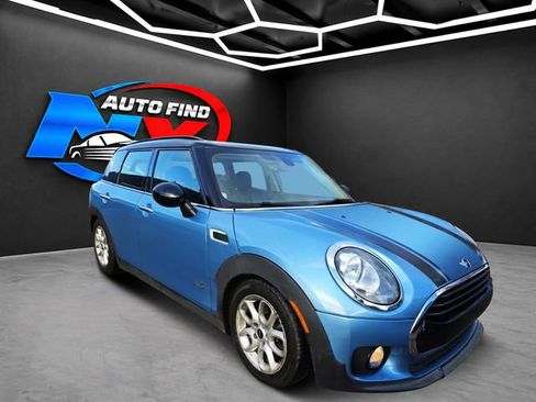 Used 2017 MINI Cooper Clubman ALL4 AWD/4WD image 2