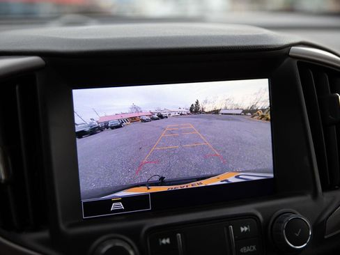 Certified 2024 GMC Terrain AT4 image 17