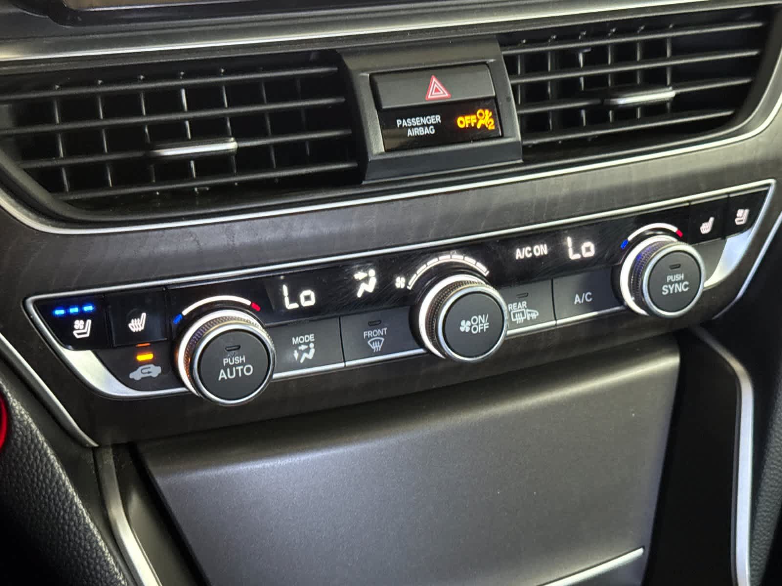 Used 2018 Honda Accord Touring image 22
