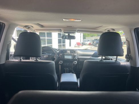 Used 2019 Toyota 4Runner Limited AWD/4WD image 18