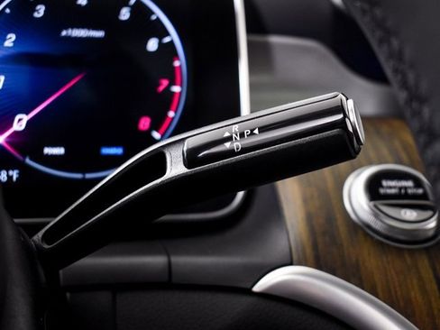 Certified 2024 Mercedes-Benz GLC 300 image 24