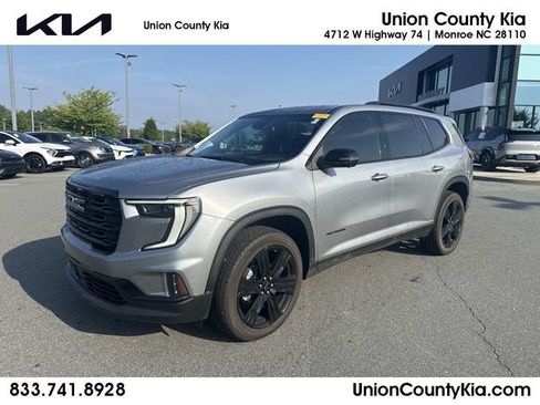Used 2025 GMC Acadia Elevation w/ Elevation Premium Package FWD image 1