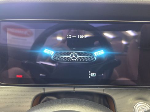 Used 2023 Mercedes-Benz E 450 Cabriolet image 29
