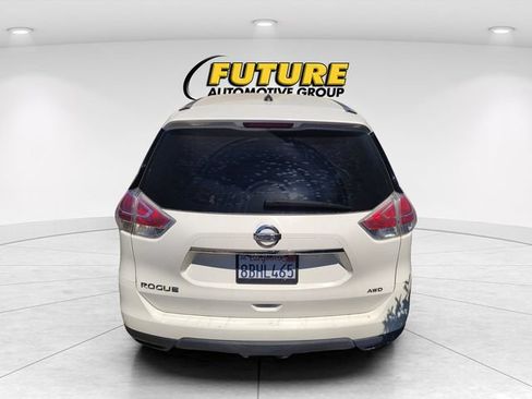 Used 2016 Nissan Rogue S AWD/4WD image 4