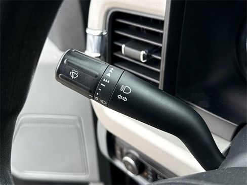 Used 2024 Ford F350 XLT image 37