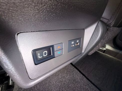 Certified 2023 Nissan Rogue SL w/ SL Premium Package FWD image 19