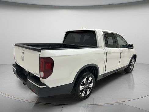 Used 2017 Honda Ridgeline RTL-T image 4