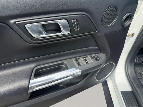 Used 2020 Ford Mustang Premium RWD image 14