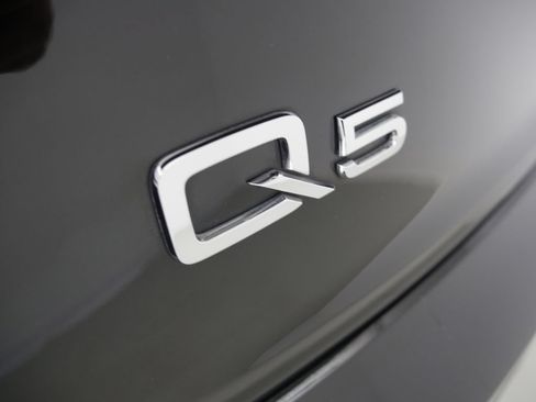 Certified 2023 Audi Q5 2.0T Premium w/ Convenience Package AWD/4WD image 10
