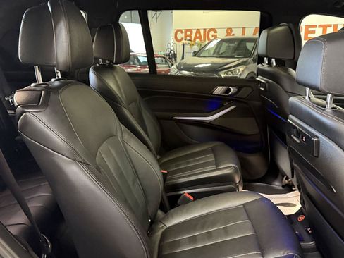 Used 2020 BMW X7 M50i w/ Executive Package AWD/4WD image 16