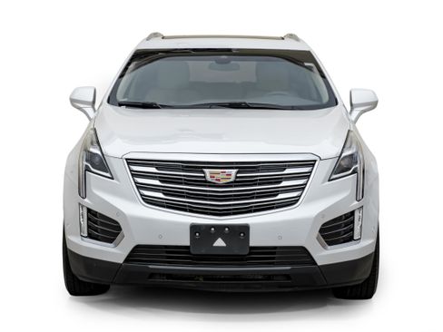 Used 2018 Cadillac XT5 Premium Luxury w/ Driver Assist Package image 5