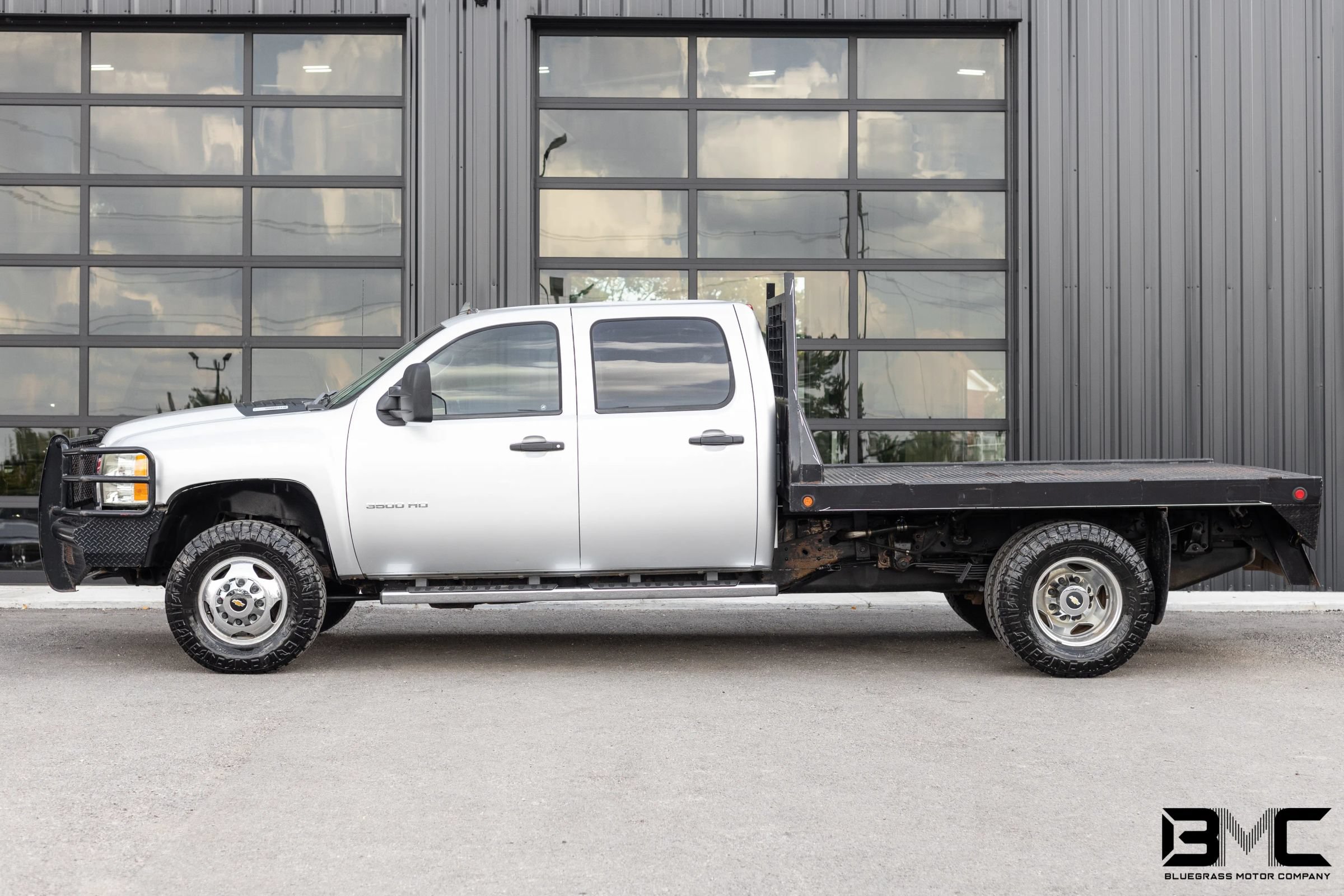 Used 2013 Chevrolet Silverado 3500 LT w/ Interior Plus Package AWD/4WD image 4