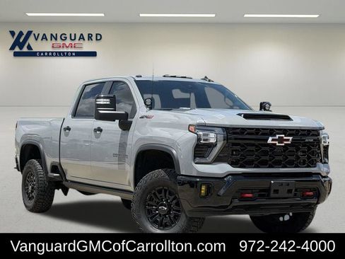 Used 2024 Chevrolet Silverado 2500 ZR2 w/ Technology Package AWD/4WD image 1