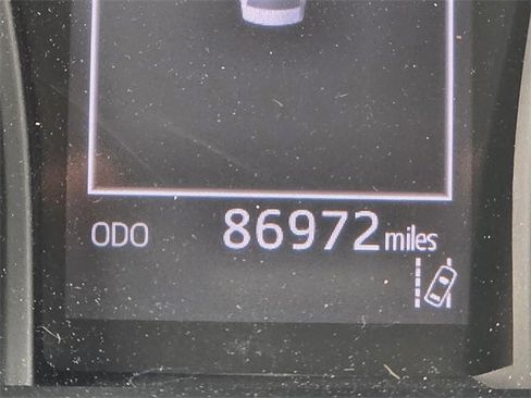 Used 2020 Toyota Camry SE image 30