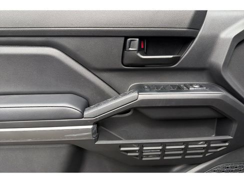 New 2026 Toyota Tacoma SR5 AWD/4WD image 10