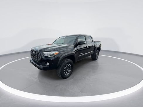 Used 2022 Toyota Tacoma TRD Off-Road AWD/4WD image 4