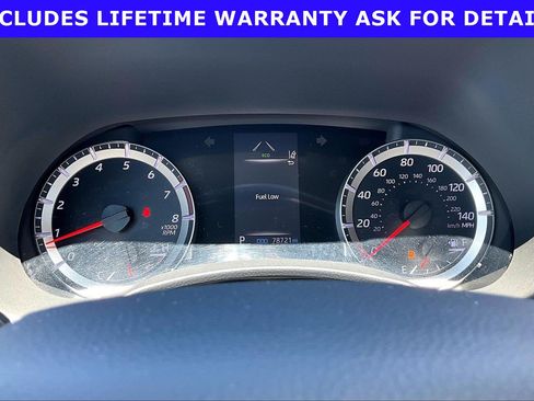 Used 2021 Toyota Highlander LE AWD/4WD image 17