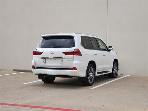 Used 2016 Lexus LX 570 4WD image 5