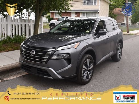 Used 2026 Nissan Rogue SL FWD image 1