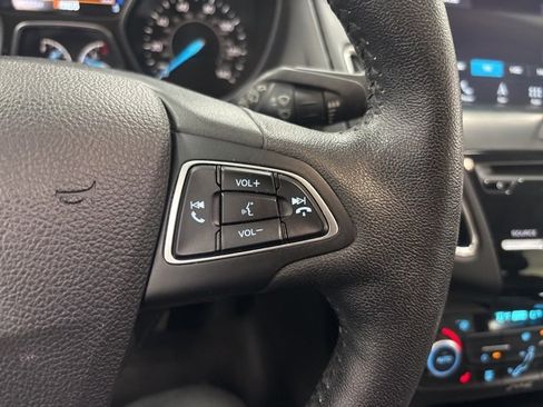 Used 2018 Ford Focus Titanium image 19
