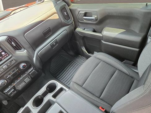 Used 2023 Chevrolet Silverado 1500 Custom Trail Boss w/ LPO, Dark Essentials Package AWD/4WD image 14