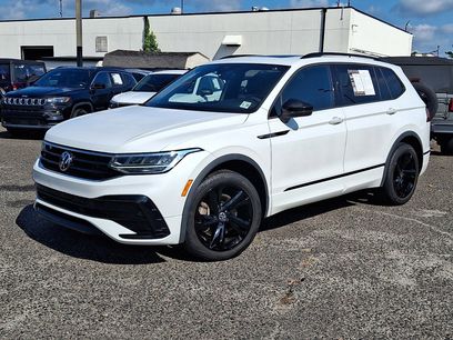 Used 2023 Volkswagen Tiguan SE R-Line