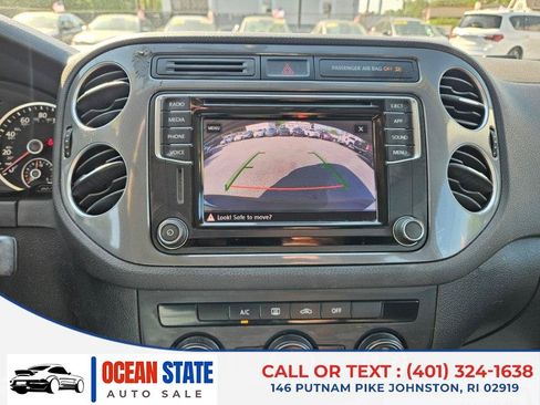 Used 2018 Volkswagen Tiguan Limited w/ Premium Package AWD/4WD image 17