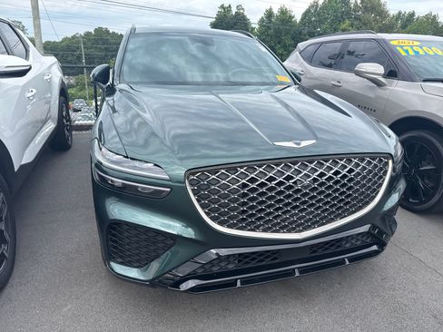 Used 2024 Genesis GV70 2.5T AWD/4WD image 5