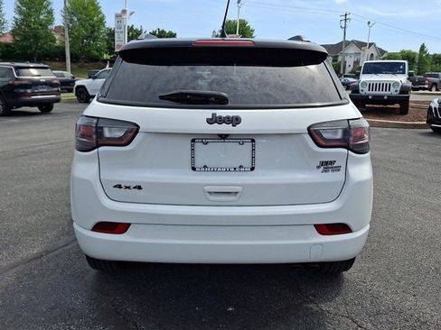 Certified 2022 Jeep Compass High Altitude AWD/4WD image 7